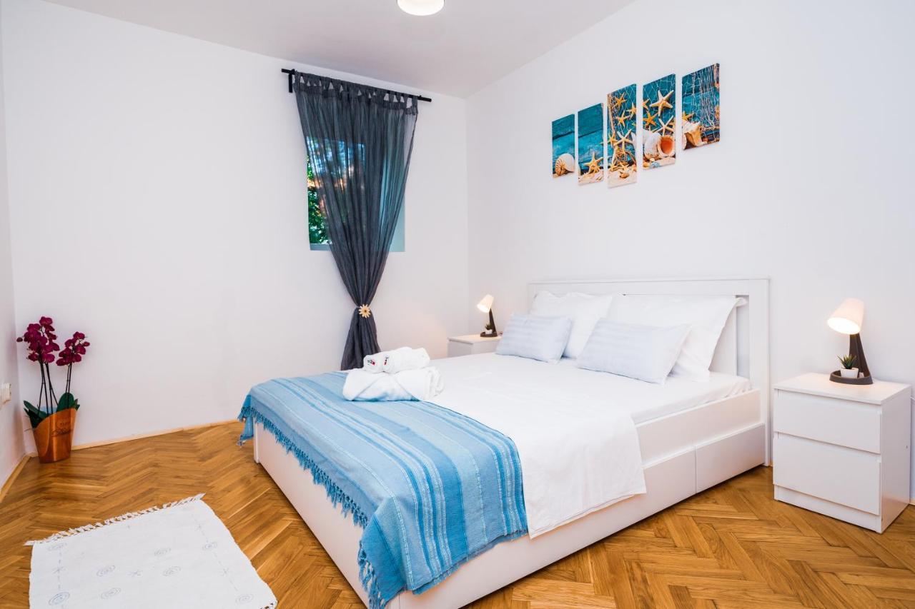 Sol-1 In Old Part Of Centar Apartman